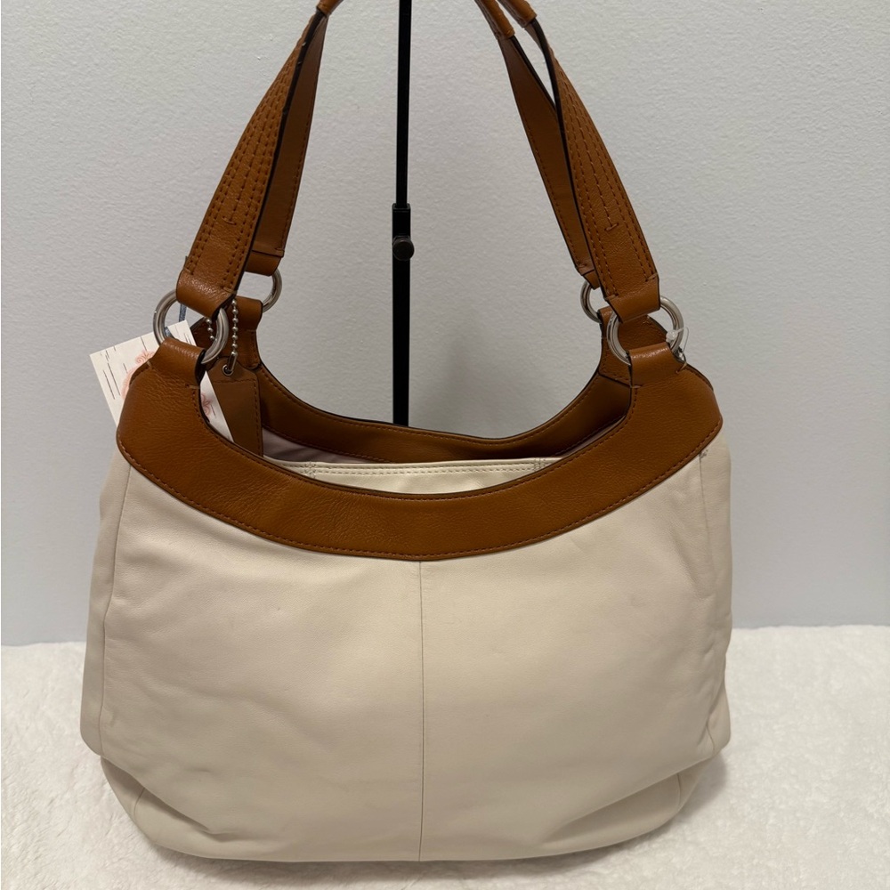 Coach Vintage SoHo NWT’s White/Nutmeg Brown Hobo Bag - Picture 6 of 9